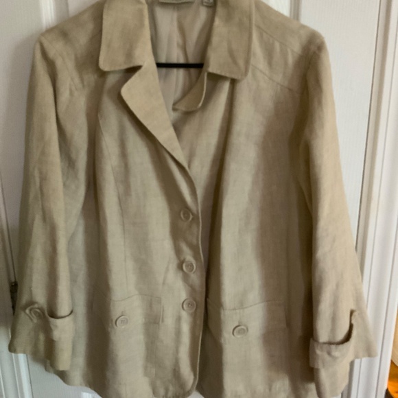 Studio Works Woman - Picture 3 of 6